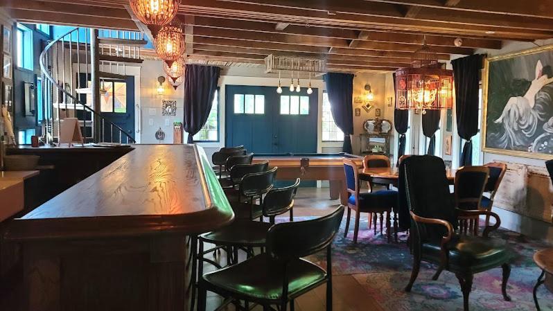 Cedar Oaks Inn Llc Dickinson Eksteriør bilde